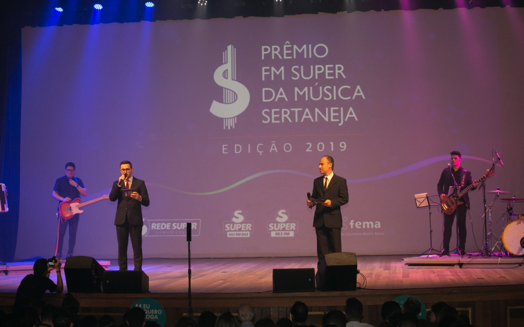 Loga garante internet do Prêmio FM Super da Música Sertaneja
